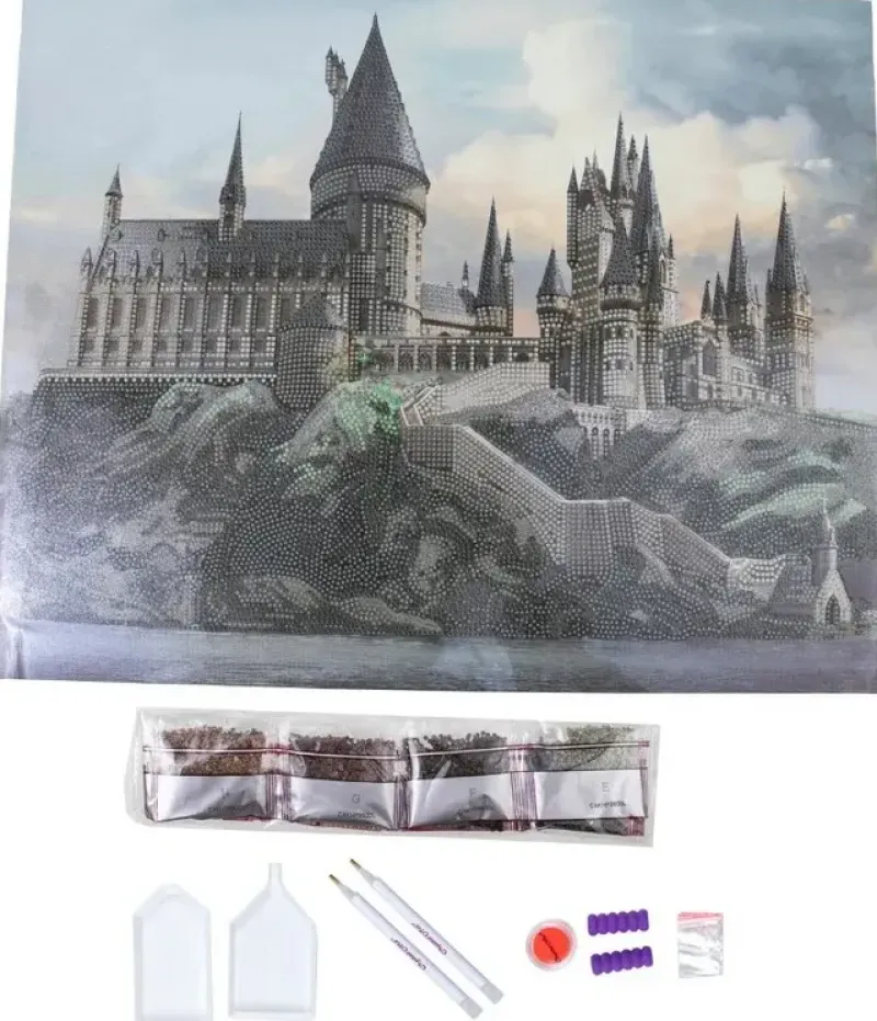 Craft Buddy : Framed Canvas Kit - Hogwarts Castle