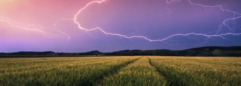Ravensburger : Panorama - Nature Edition, Summer Thunderstorm (500)